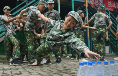 华略臻盈助力忆江春卓力启幕———土菜王旗下忆江春团队军事化训练营圆满举行